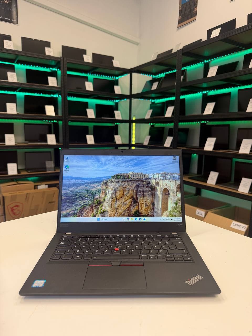 Lenovo ThinkPad X390 Touch