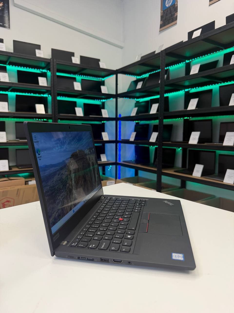 Lenovo ThinkPad X390 Touch