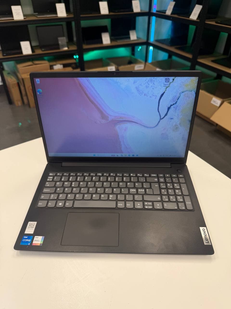 Lenovo V15 G2 ITL
