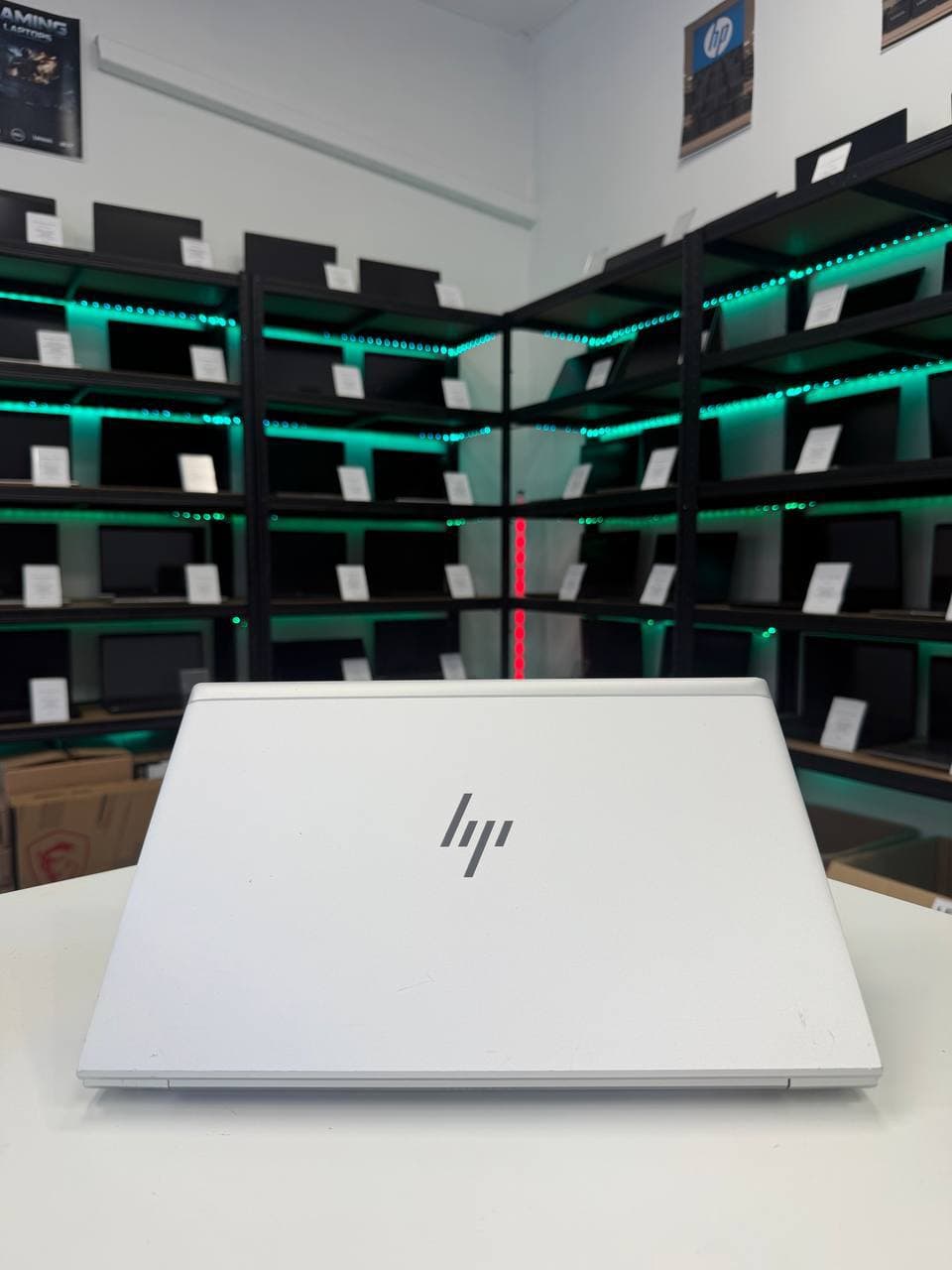 HP EliteBook 835 G8